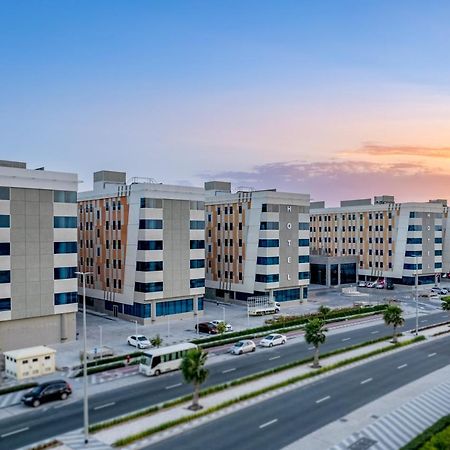 Vogo Grand Hotel Formerly Best Western Plus Hotel Dubai Academic City Bagian luar foto