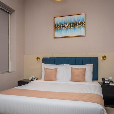 Vogo Grand Hotel Formerly Best Western Plus Hotel Dubai Academic City Bagian luar foto