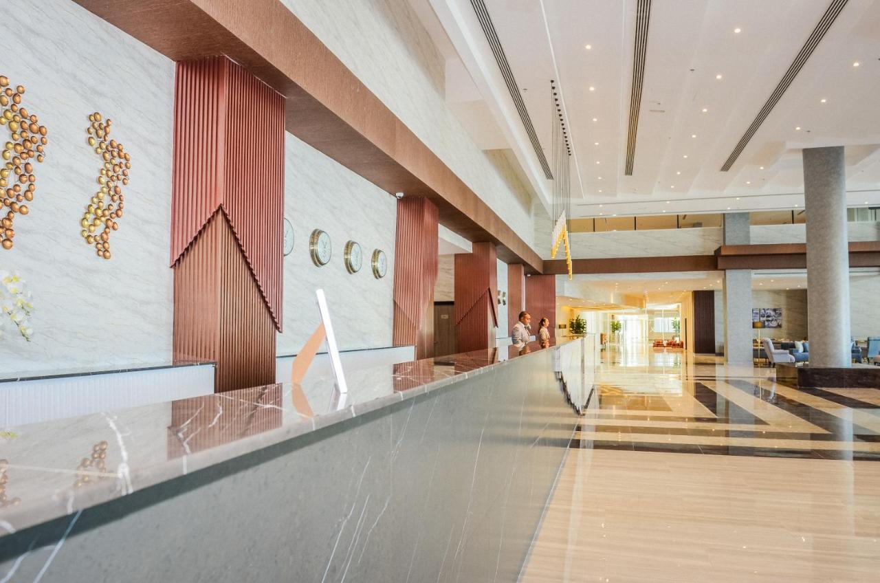 Vogo Grand Hotel Formerly Best Western Plus Hotel Dubai Academic City Bagian luar foto