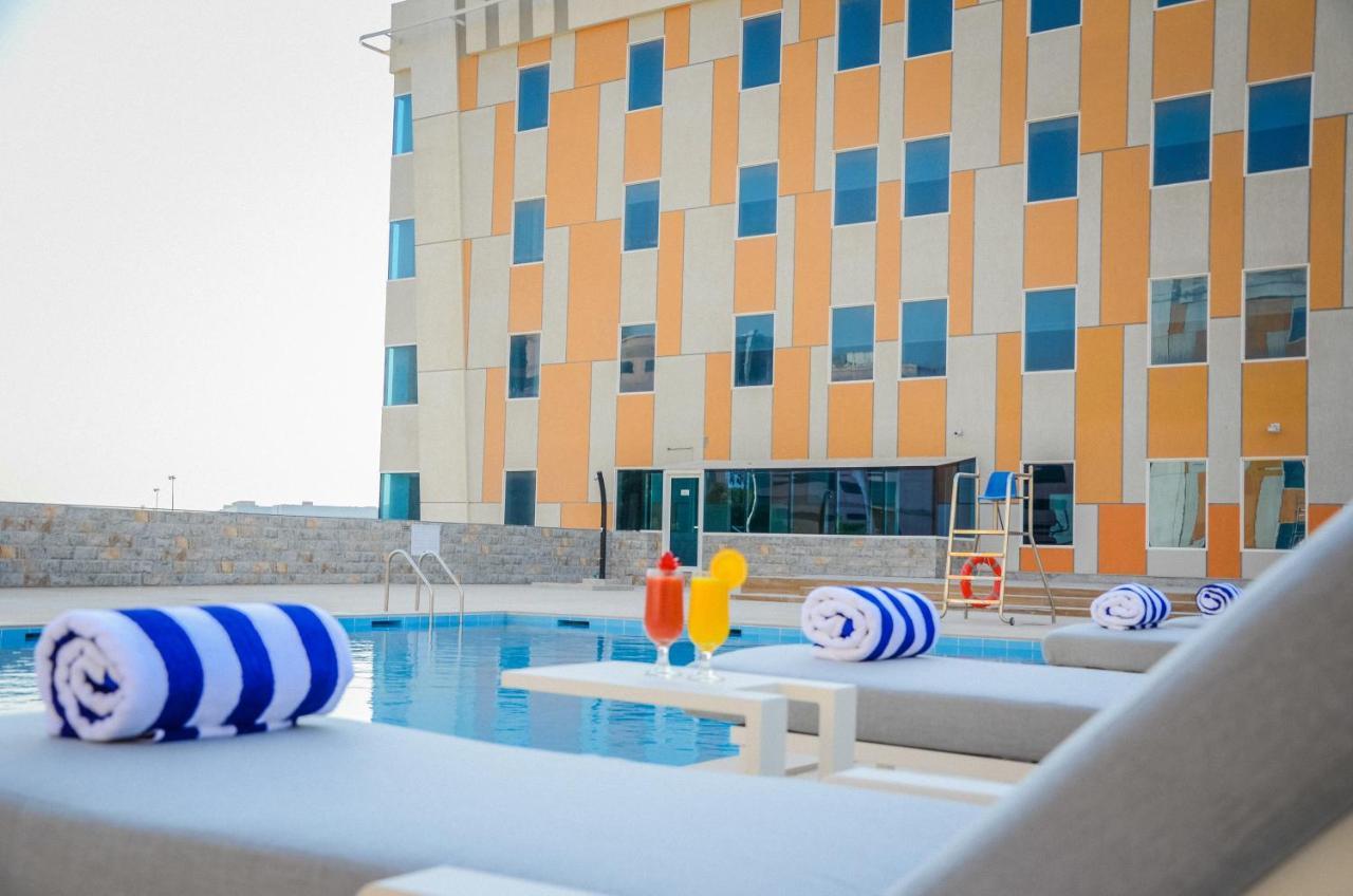 Vogo Grand Hotel Formerly Best Western Plus Hotel Dubai Academic City Bagian luar foto